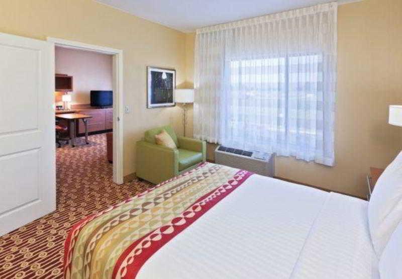 Towneplace Suites By Marriott Tulsa North/Owasso Экстерьер фото