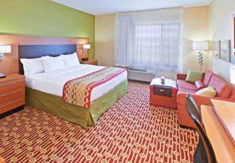Towneplace Suites By Marriott Tulsa North/Owasso Экстерьер фото